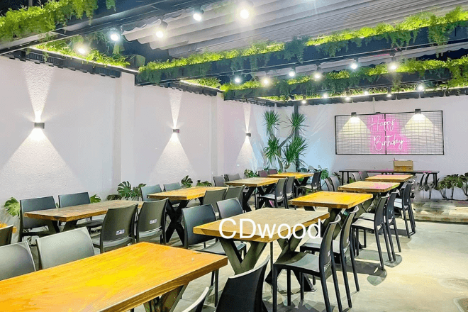 Bàn ghế gỗ nhà hàng chân sắt của CDwood
