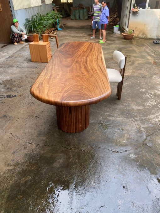 Bàn ăn gỗ me tây cao cấp từ 8 - 10 người sang trọng